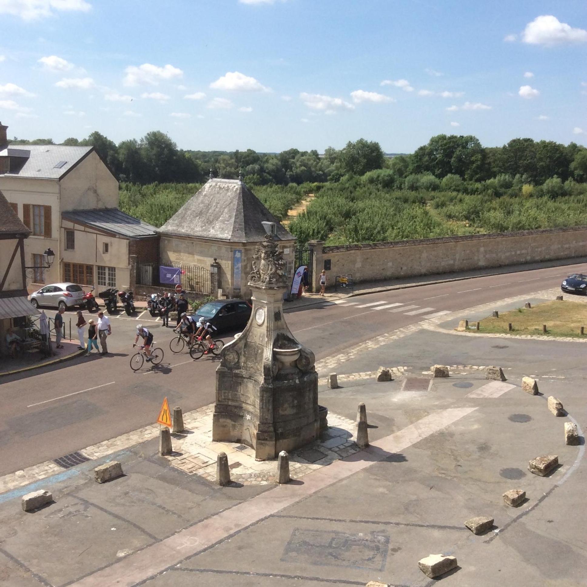 Gite De L'Ecu La Roche-Guyon Exterior foto